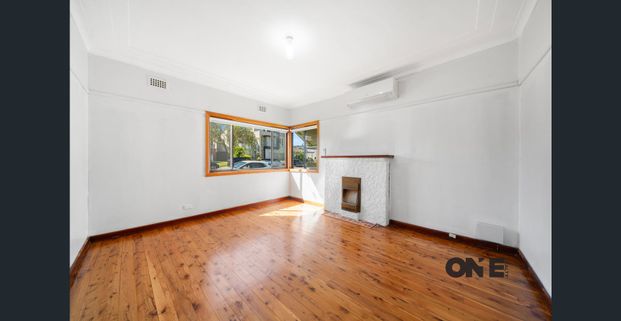 #2 BED PLUS STUDY #CLOSE TO LIDCOMBE STATION AND SHOPPING CENTER #LOCKUP GARAGE - Photo 1