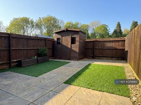 2 bedroom semi-detached house to rent - Photo 5