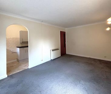 1 bedroom retirement property to rent - Photo 1