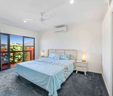 Designer Redlynch Family Home - A cut above the rest! - Photo 6