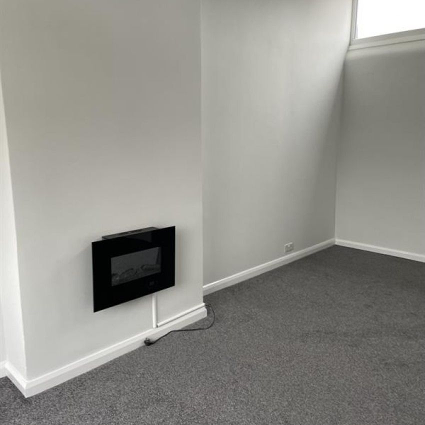 2 Bedroom Apartment Available Arranging tenancy - Photo 1