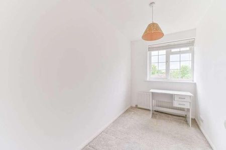 St James Road, Sutton, SM1 - Photo 2