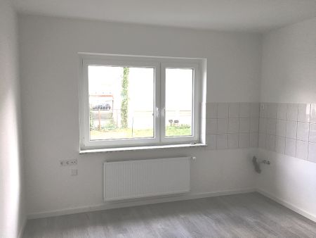 EG Wohnung IN SANIERUNG! Für Besichtigungen bitte erst ab Mitte Oktober bei uns melden! - Photo 2