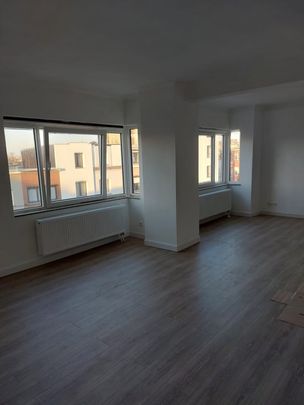 Appartement te huur - Photo 1
