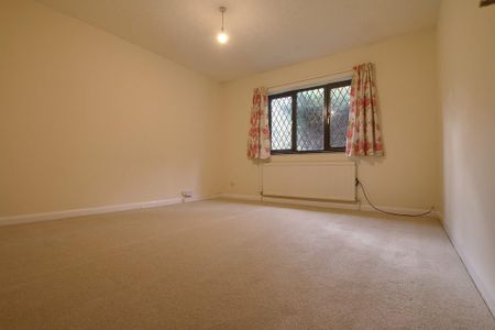 3 bedroom detached bungalow to rent - Photo 5