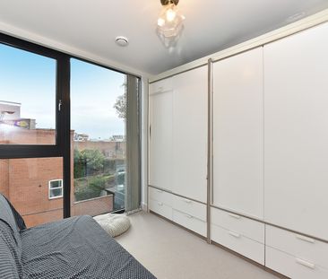 3 Bed Flat, Essex Park Mews, W3 - Photo 6
