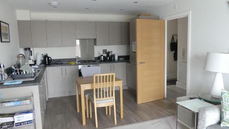2 bedroom flat to rent - Photo 5