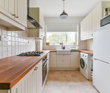 2 bedroom flat to rent - Photo 6