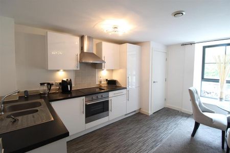 2 bedroom apartment to rent - Photo 5