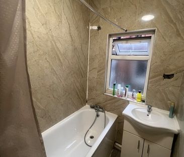 Room in a Shared House, Arcadian Gardens, N22 - Photo 6