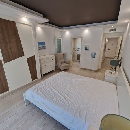 Apartment in Puerto Banús, Costa del Sol - Photo 5