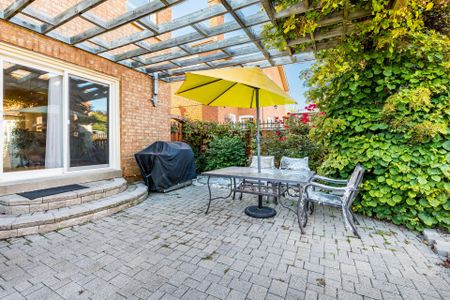 For Lease - 5571 Spangler Drive, Mississauga, Ontario - Photo 2