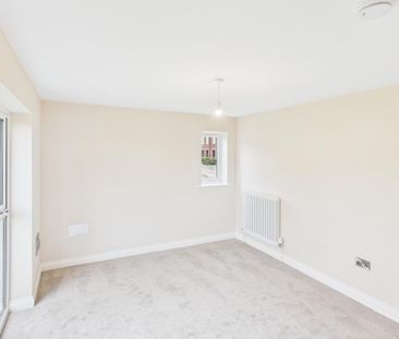 3 bedroom link detached house to rent - Photo 5