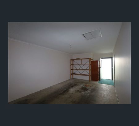 2/31 Wyatt Street, Mount Gambier, SA 5290 - Photo 3