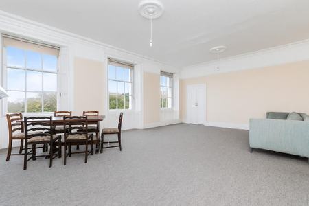 3 bedroom apartment to rent - Photo 3