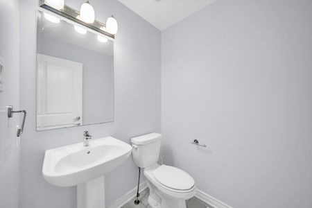 For Lease - 587 Lilith Street, Barrhaven, Ontario - Photo 2