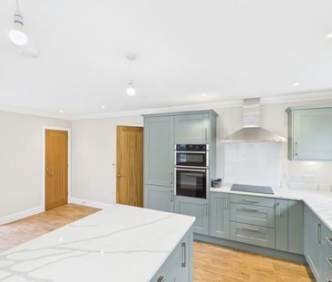 3 bedroom detached house to rent - Photo 6