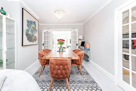 3 bedroom semi-detached house to rent - Photo 2