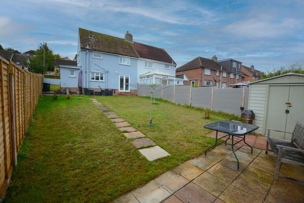 4 bedroom semi-detached house to rent - Photo 1