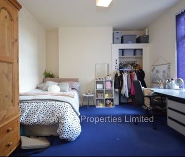 6 Bedroom Student Houses in Leeds - Photo 2