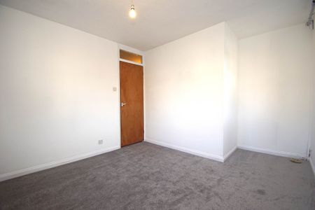 1 bed Terraced for rent - Photo 3