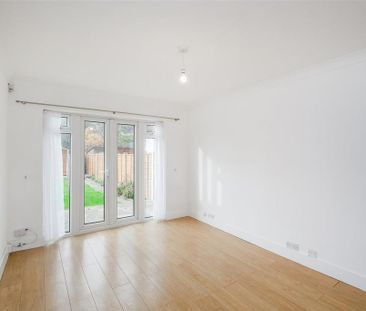 2 bedroom maisonette to rent - Photo 3