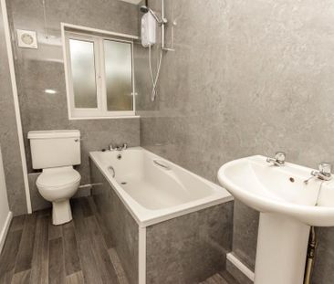 2 bedroom terraced house to rent - Photo 3