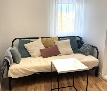 Mieszkanie do wynajęcia 1 pokoje Floriana Znanieckiego, Poznań 34.3 m² - Zdjęcie 4