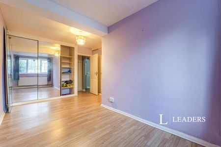 2 bedroom bungalow to rent - Photo 2