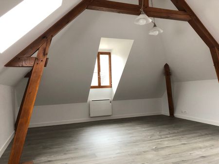 F2 refait à neuf Hyper centre - Photo 5