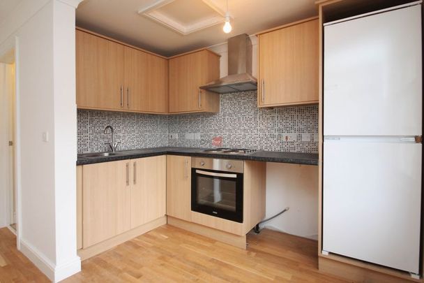 High Street, Rochester - Photo 1