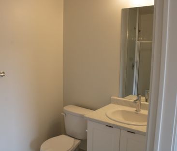 For Lease - 62 Sky Harbour Drive Unit# 108, Brampton, Ontario - Photo 5
