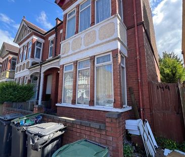 Room in a Shared House, Ashburnham Road, LU1 - Photo 3