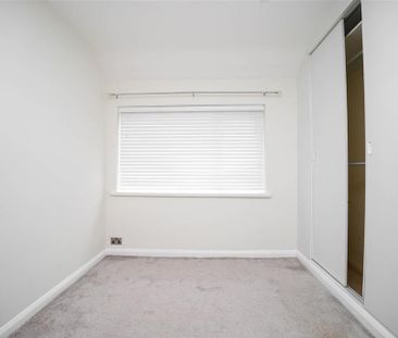 3 bedroom end of terrace house to rent - Photo 5