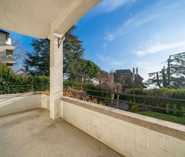 Sublime 4.5 room apartment with lake view - Photo 2