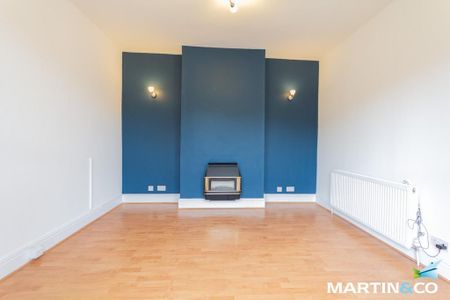 2 bedroom end of terrace house to rent - Photo 3