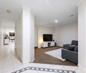 Well-Maintained Family Home in a Quiet Court Setting - Photo 3