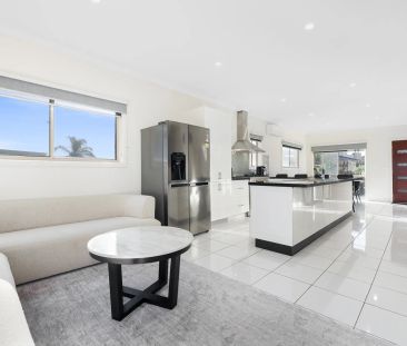 Modern comfort and space in a quiet court location - Photo 6