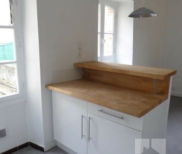 Location Appartement 1 pièce 49m² CAHORS 46000 - Photo 3