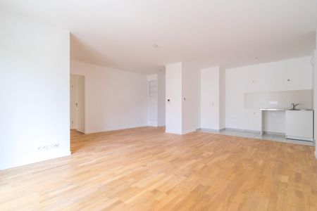 location Appartement T5 DE 98.5m² À VILLIERS SUR MARNE - Photo 2