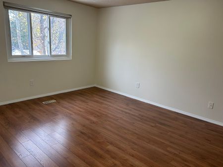 For Lease - 109 Hetherington Crescent, Vaughan, Ontario - Photo 3