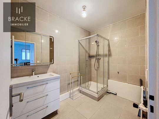 Appartement Courbevoie 2 pièce(s) 52.05 m2 - Photo 1