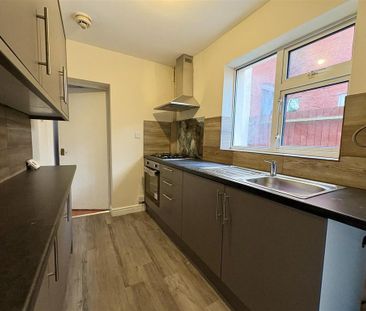 3 bedroom terraced house to rent - Photo 4