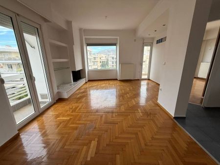 Διαμέρισμα για ενοικίαση Κάτω Γλυφάδα (Γλυφάδα) - Photo 2