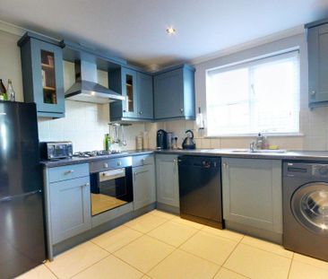 3 bedroom maisonette to rent - Photo 4