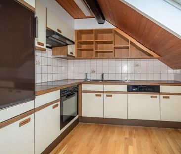 Charmante, preiswerte Dachwohnung - Photo 1
