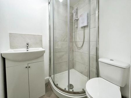 Studio to rent - Photo 5