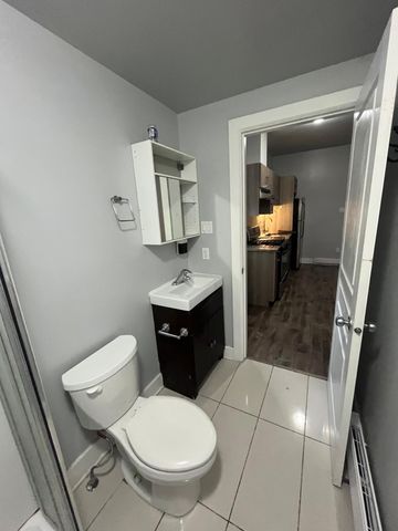 99 Henderson - Photo 3