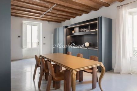 Lujosa vivienda a estrenar en el histórico Palau Moxó - Photo 3