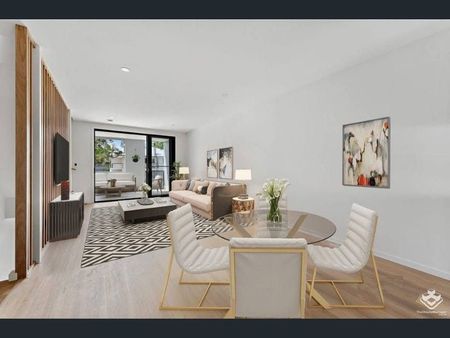 Brand New Townhouse in Great Location Close to Everything! - Photo 3